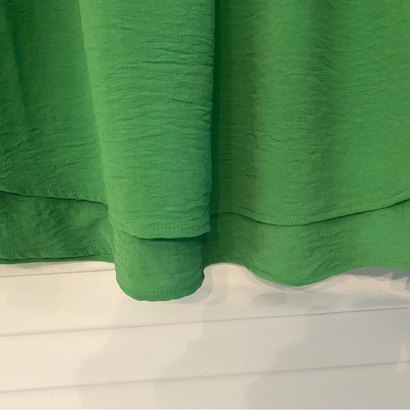 ☘️Green Off-Shoulder Blouse - Picture 3 of 8